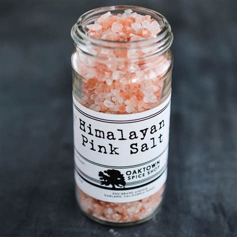 himalayan salt is typically which color